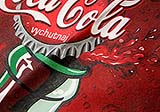Podnosy a tričká Coca Cola